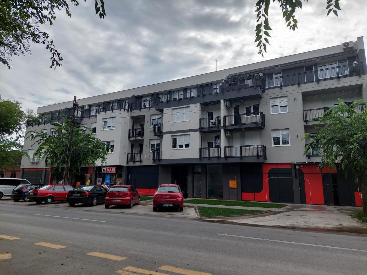 Apartman Ela Subotica Exterior foto